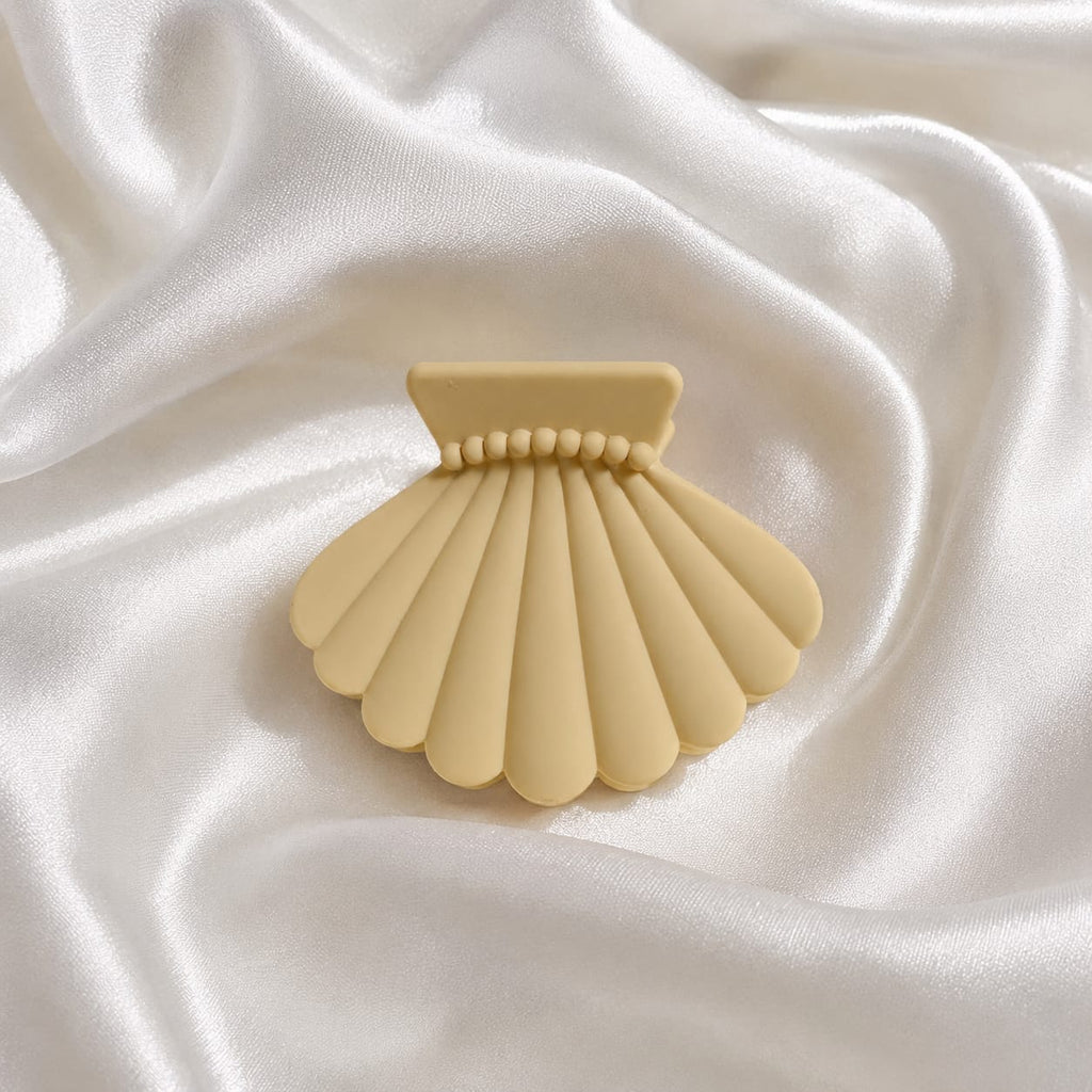 Shell Bloom Hair Claw