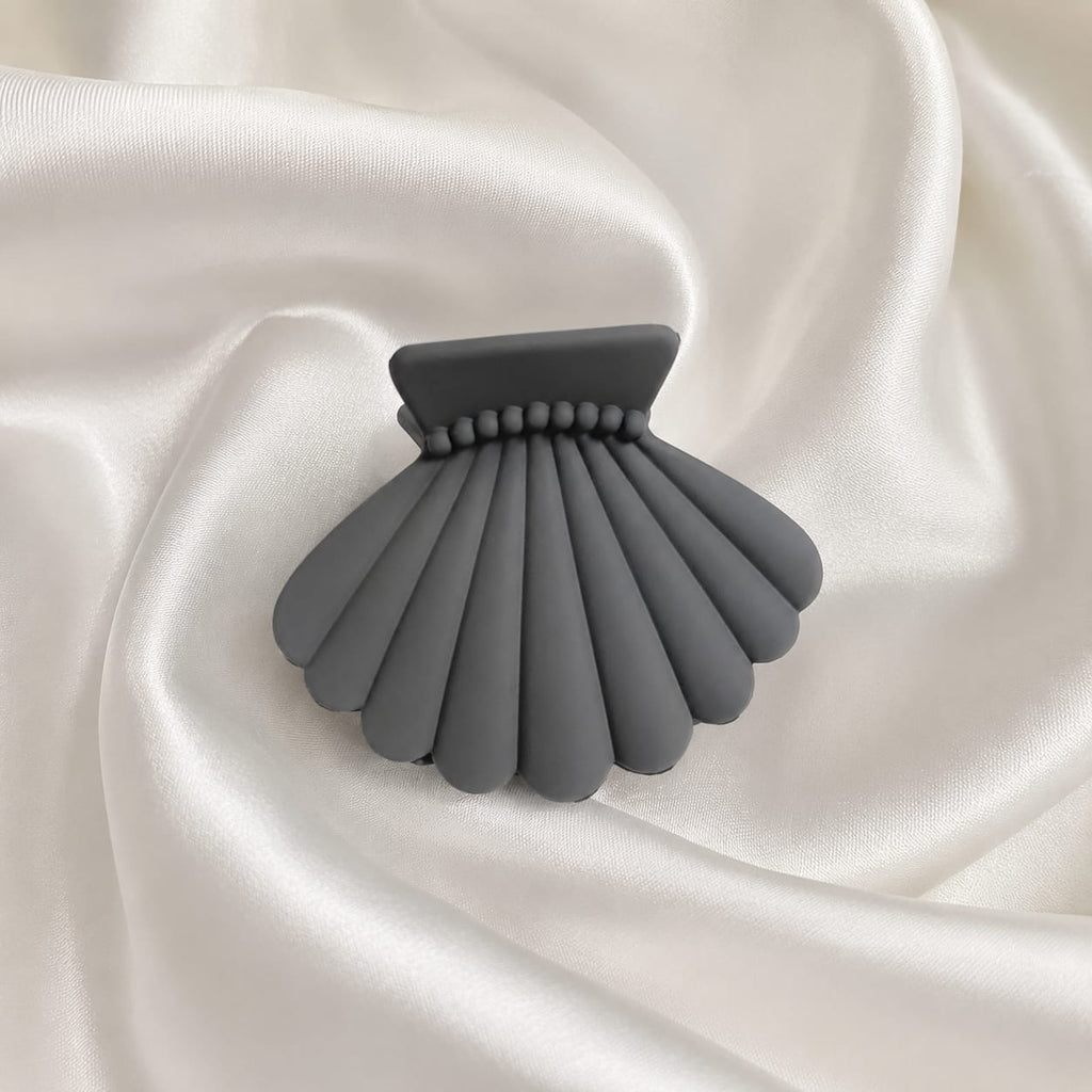 Shell Bloom Hair Claw
