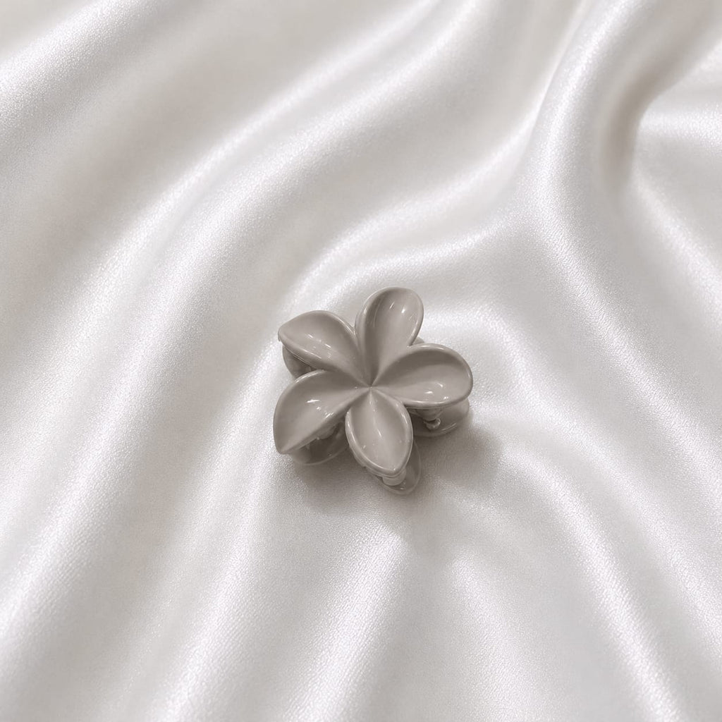 Petal Pop Hair Claw
