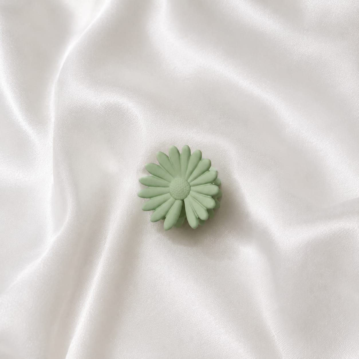 Bloom Hair Claw